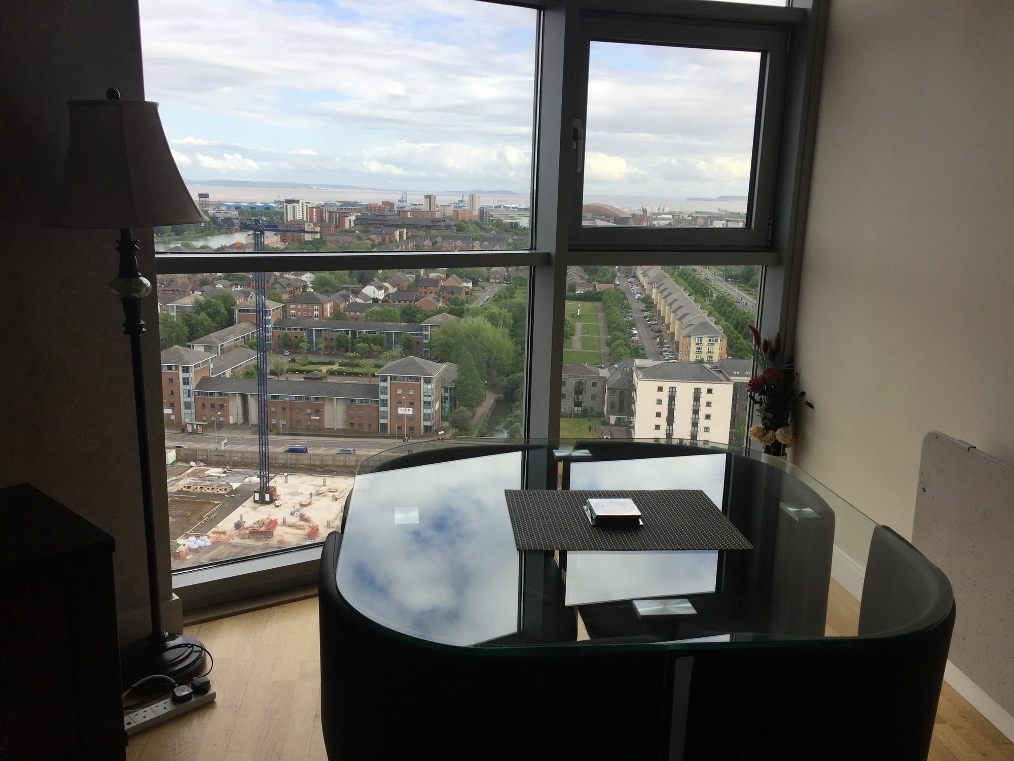 High View Serviced Apartment 카디프 외부 사진
